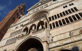 Cremona: private half day city tour