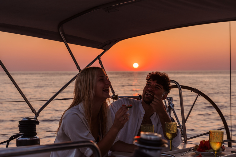 Heraklion: Crociera in barca a vela sull&#039;isola di Dia con snorkelingTour privato di mezza giornata