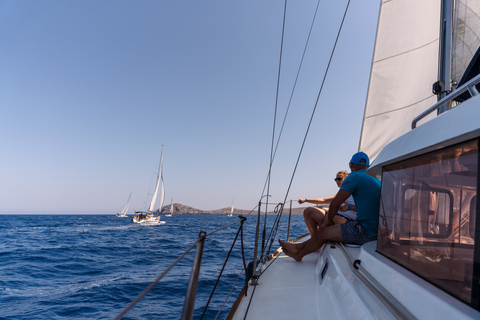 Heraklion: Crucero en velero por la isla de Dia con snorkelExcursión privada de medio día