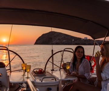 Héraklion : Croisière au coucher du soleil sur l'île de Dia avec plongée en apnée