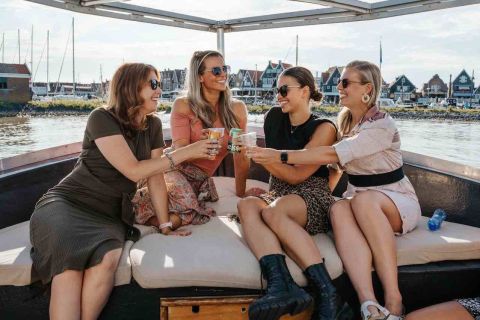 Volendam: crociera guidata sul lago Gouwzee + 1 drink gratuito