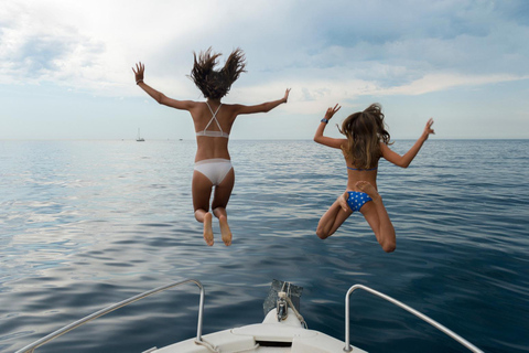 Scilla in Barca-Costa Viola tour: Caves-Cala Janculla