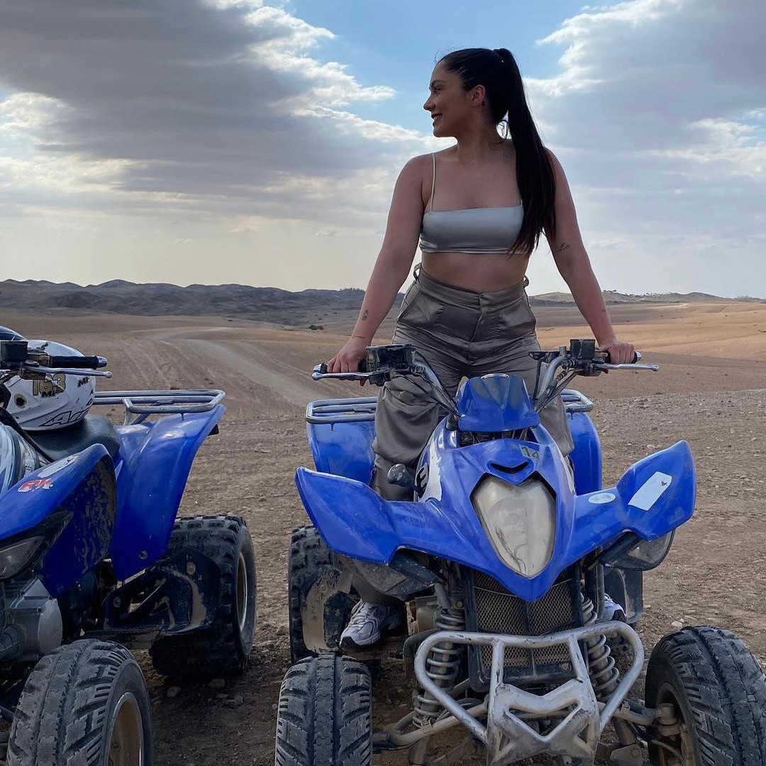 Quad, balade à dos de chameau, dîner et spectacle dans le désert d'Agafay