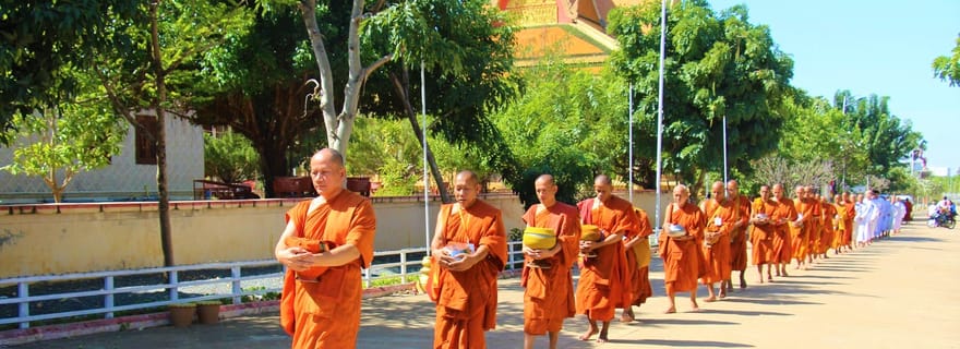 Visite privée de la montagne Oudong et du Phnom Baset depuis Phnom Penh