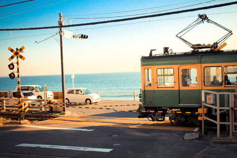 1-Day Tokyo Kamakura Enoshima Tour( Experience Enoden line) 8: 00 pick up location Tokyo Station