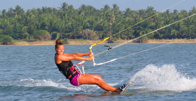 マウントラビニアの水上スキー GetYourGuide