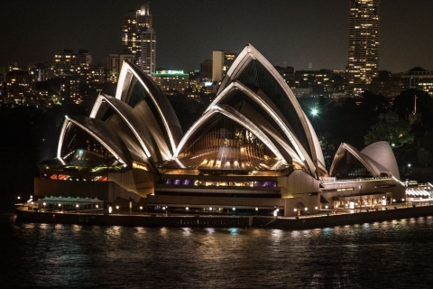 Sydney: Crucero nocturno privado con vino