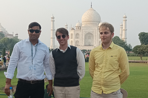 Mumbai : Visita de un día a Tajmahal con entradas para almorzar incluidas