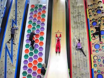 Борнмут: входной билет RockReef в помещении Clip ‘n Climb