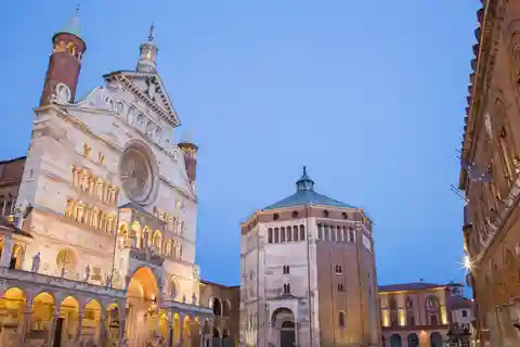 Cremona: Guidad stadsvandring med provsmakning av lokala produkter