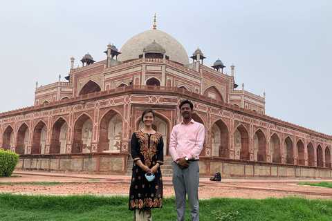 Delhi: tour privado de medio día o día completo por la antigua y la nueva DelhiTour por la antigua y nueva Delhi con servicio de guía