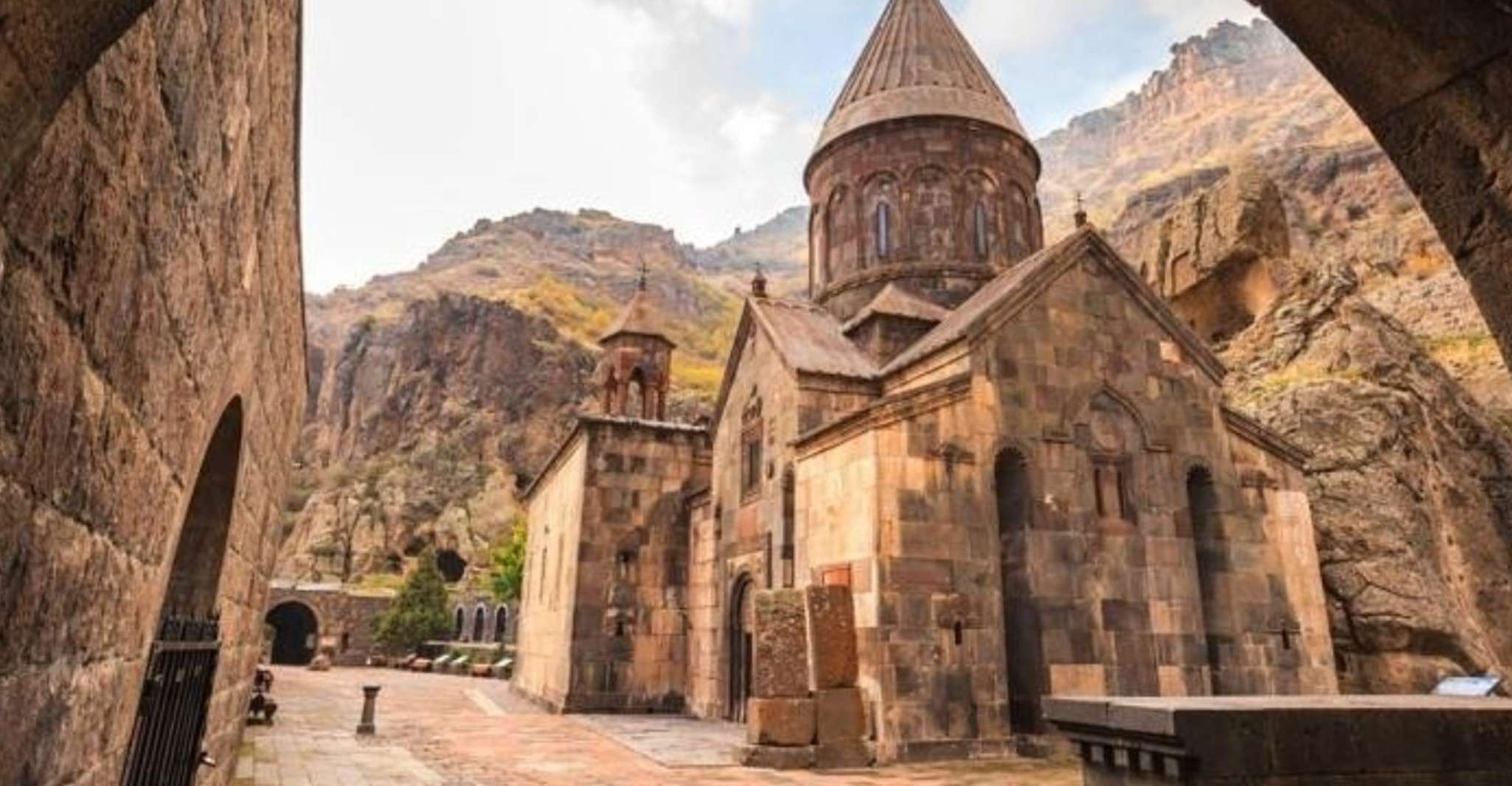 Yerevan, Holy Sites Guided Tour with Khor Virop Monastery - Housity