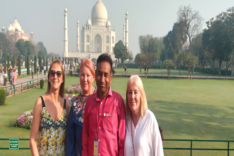 Von Delhi aus: Private Taj Mahal und Agra Fort Reise mit dem AutoNur Privatwagen und Reiseleiter