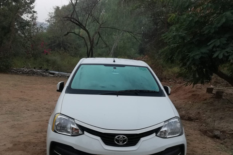 من دلهي: خدمة نقل خاصة من دلهي إلى جايبور في سيارة مكيفةنقل خاص بواسطة AC Car &amp; Driver