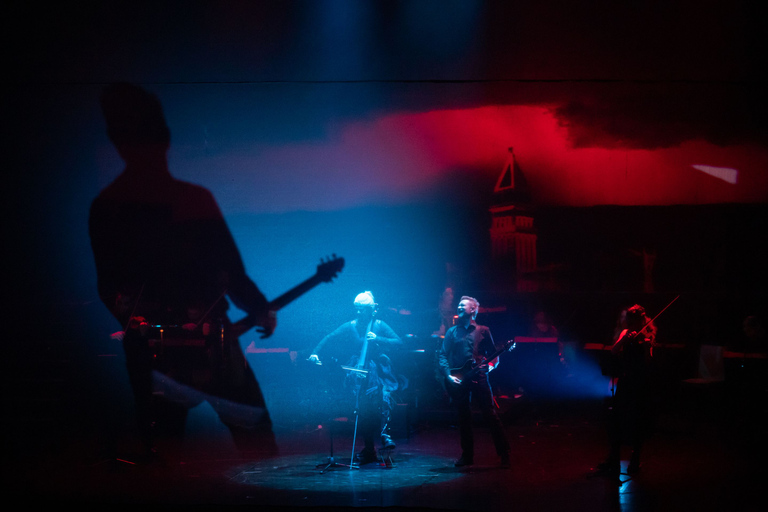 عرض فيفالديانو في مسرح هايبرنياالفئة الثانية. (الصف 1 - 9. و12 - 14.)