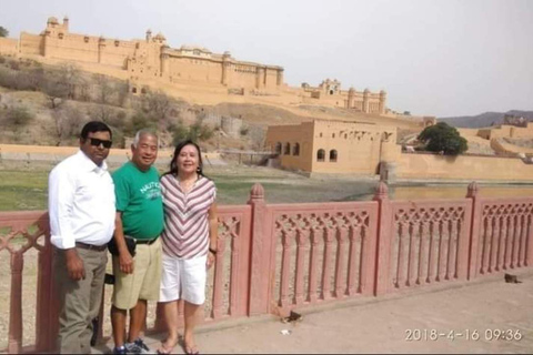 From Delhi: Private 4-Day Golden Triangle Luxury Tour.Tour with 4-Star Hotel Accommodation