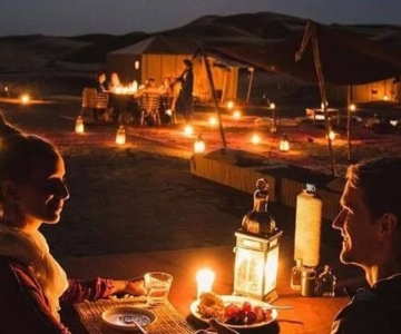 Desde Marrakech: puesta de sol en el desierto de Agafay, paseo en camello y cena
