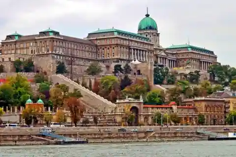 De Viena: Viagem de um dia a Budapeste e Bratislava com guia