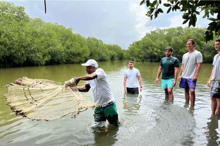 Cartagena Fishing, Crabbing, Birdwatching Experience + Lunch