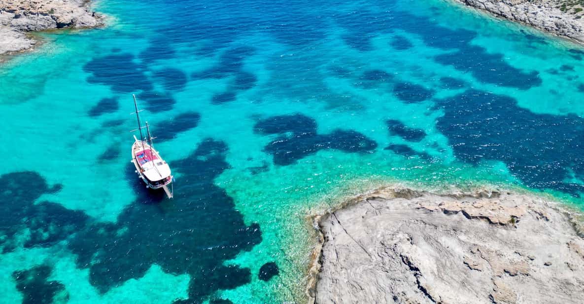 Full-Day Cruise to Antiparos and Blue Lagoon, Max 25 Guests — a boat tour from Paros, Greece