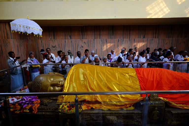 Circuit bouddhiste de 15 jours en Inde et au Népal avec Taj Mahal