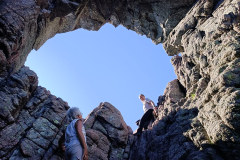 BAVELLA/HOOGE RIJKEN Onder de corsicaanse dolomietenOG BAVELLA/ HOOGSTE RIJKEN Onder de corsicaanse dolomieten