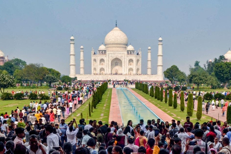 Dagtocht naar Agra en Taj Mahal door Gatimaan ExpressTreinkaartjes 2e klas, auto voor sightseeing en lokale gids