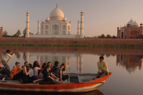 From Delhi: Private Agra Day Tour With Breakfast and DrinksTour with AC Car, Driver and Guide