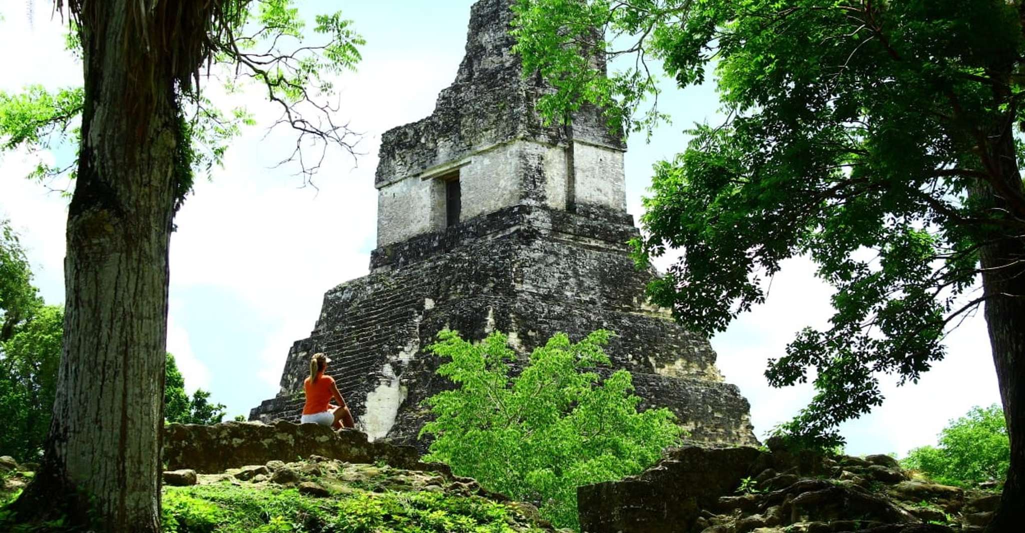 Tikal Tour Grupal Exclusivo - Housity