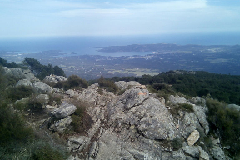 OSPEDALE FOREST:Panoramic summit with sea and lakes view OSPEDALE FOREST :Panoramic summit with sea and lakes view