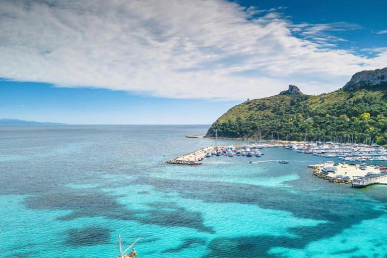 Cagliari: Teufelssattel-Kreuzfahrt mit Schnorcheln und AperitifCagliari: Devil&#039;s Saddle Cruise mit Schnorcheln und Aperitif