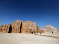 Visite d'une journée complète à Giza Pyramides, Memphis et Sakkara - Hizvo