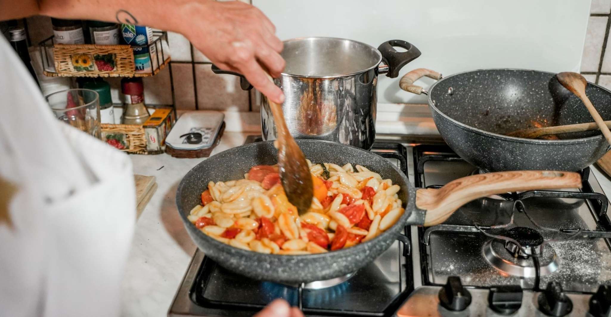 Brindisi, CookingClass and Lunch with a certified home cook - Housity