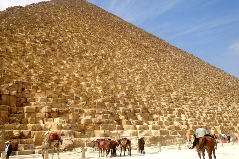 Kairo: Pyramiden von Gizeh, Tagesausflug ins Ägyptische Museum, Kamel, Mittagessen