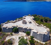 Von Tirana & Durres, Tagestour durch Ksamil, Saranda & Blue Eye - Hizvo