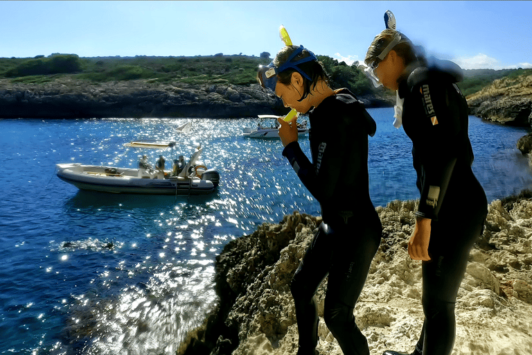 Portocolom: Snorklingstur i havsgrottan &quot;Piratgrottan&quot; Mallorca