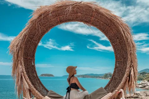 Phuket: Private Sightseeing Tour with Lunch and Entry Fees