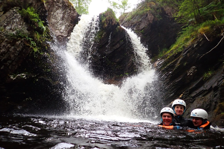 Roybridge, Lochaber: CANYONING - Laggan-SchluchtRoybridge: Laggan Canyoning Trip in Lochaber mit Instruktor