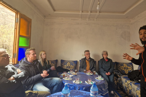 Atlasgebergte, wandelen en lunchen met Radouane en zijn moeder