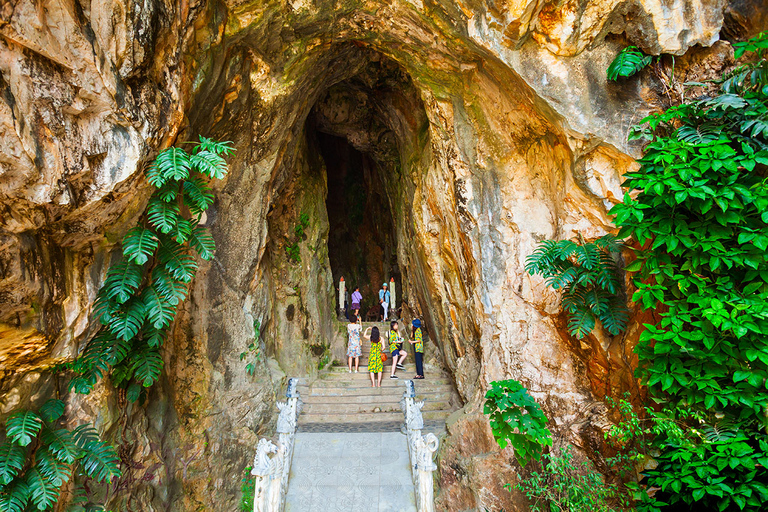 Von Hue nach Hoi An mit dem Privatwagen über den Hai Van Pass, die Goldene Brücke