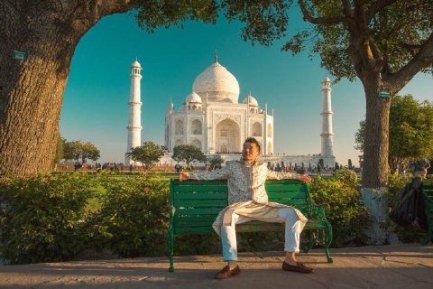 Depuis Delhi : Visite du Taj Mahal au lever du soleil et du fort d'AgraVoiture + Guide + Tickets d'entrée aux monuments