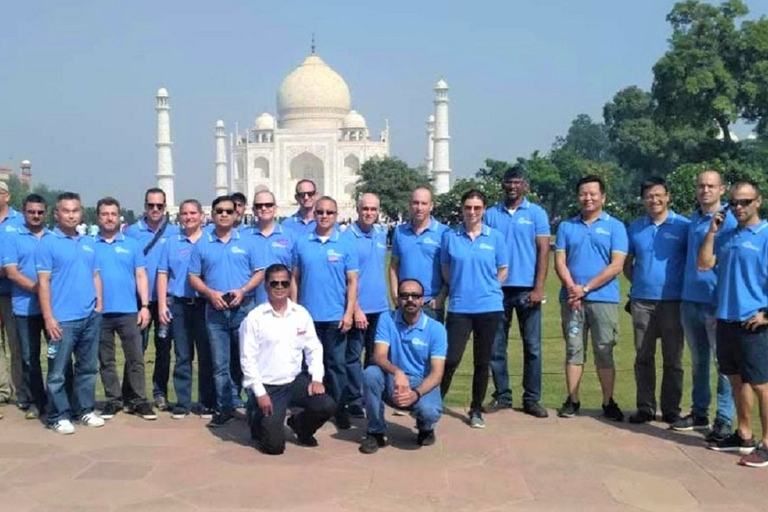 Van Delhi: Taj Mahal zonsopgang en Agra Fort TourAuto + gids + toegangskaarten voor monumenten