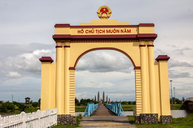 Hue to Vinh Moc Tunnels by Car: Exploring the HistoricalHue do tuneli Vinh Moc samochodem