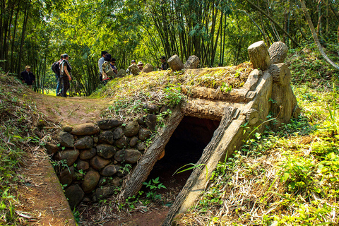 Hue to Vinh Moc Tunnels by Car: Exploring the HistoricalHue do tuneli Vinh Moc samochodem