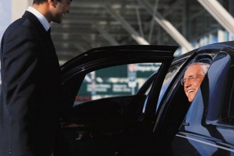 Private Vancouver Airport(YVR) Transfer to City of Vancouver