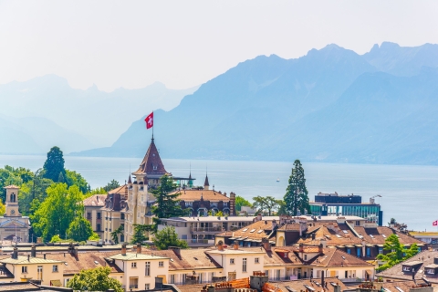 Lausanne: Private custom tour with a local guide 6 Hours Walking Tour