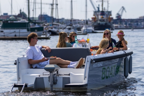 Rostock: elektrische boten - zonder rijbewijs - 6 personen3 uur verhuur