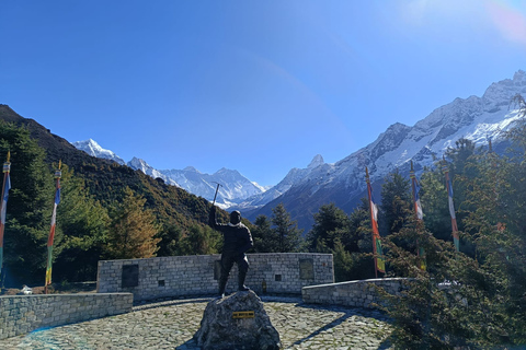 Pokhara: trekking di 11 giorni per il Campo Base dell&#039;EverestPokhara: trekking di 11 giorni al Campo Base dell&#039;Everest