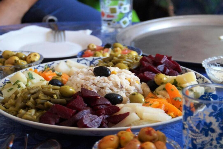 Atlasgebergte, wandelen en lunchen met Radouane en zijn moeder