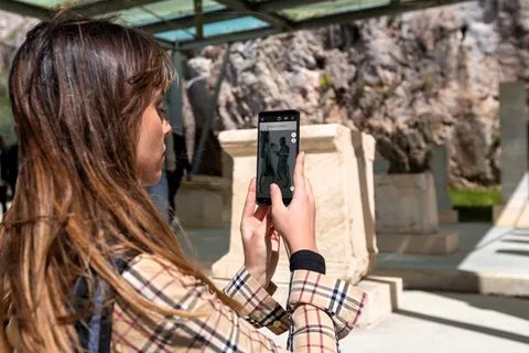 Delphi: Audiovisual self-guided tour with 3D models